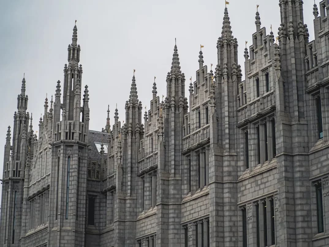 The stunning gothic architecture and ornate spires of Marischal College are a masterpiece of granite stonework.