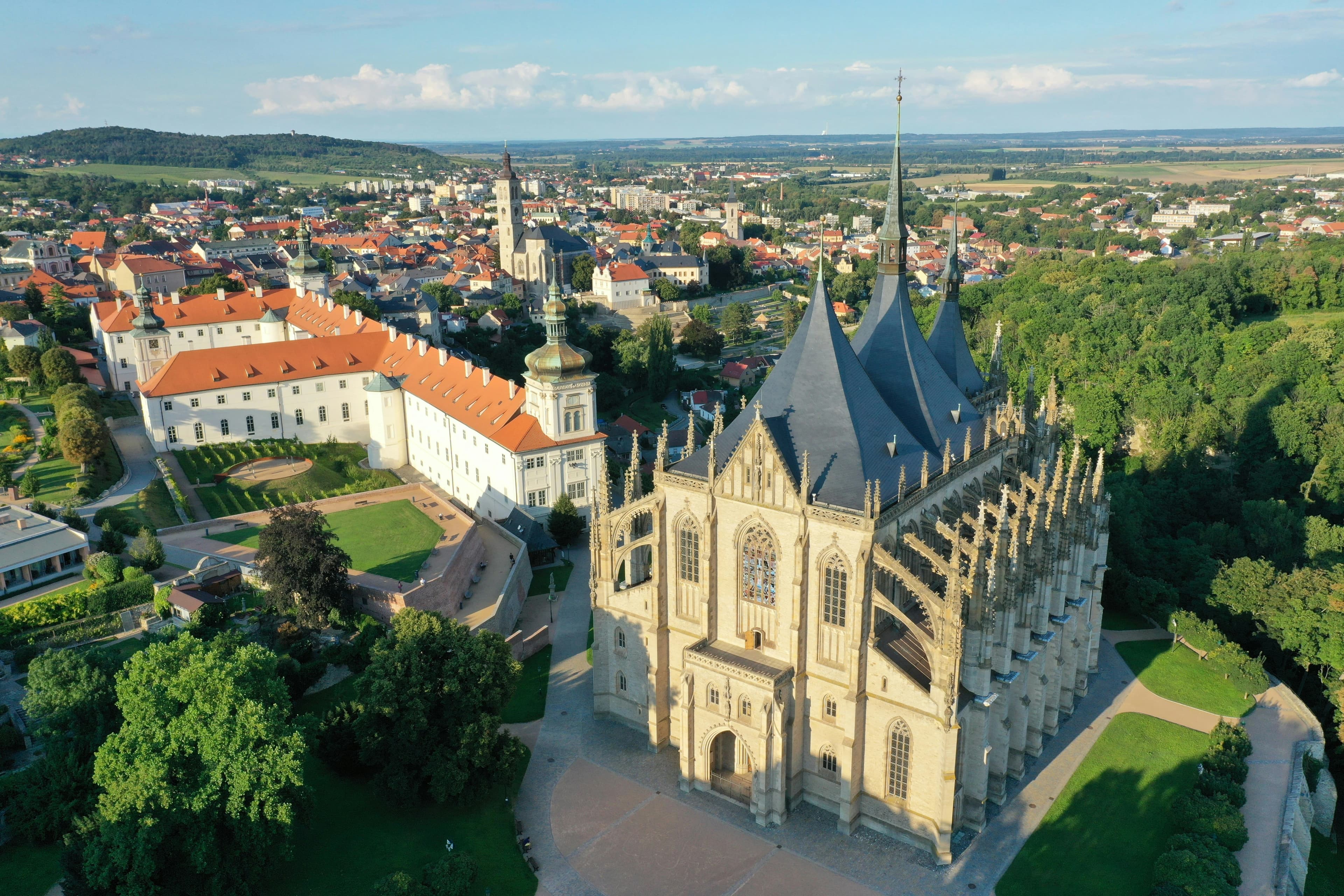 The imposing facade of the Cathedral of St. Barbara, a UNESCO World Heritage site, showcases its intricate Gothic architecture.
